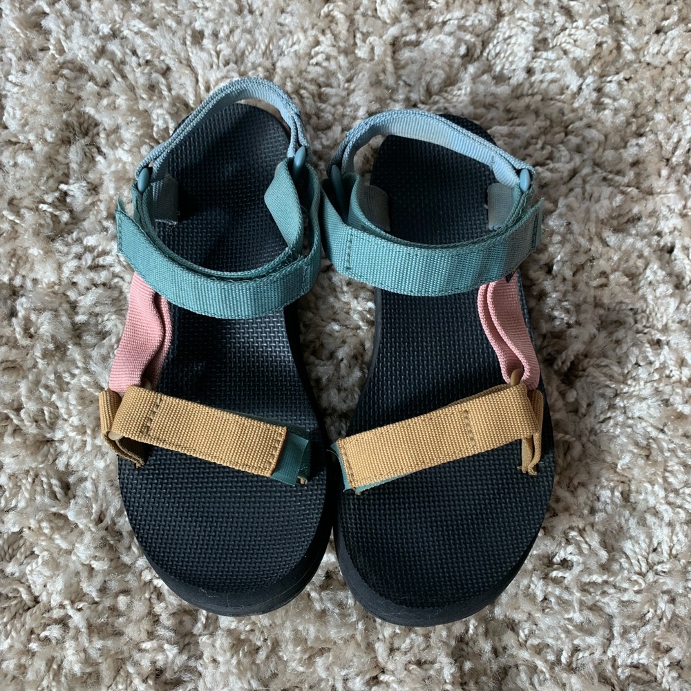 TEVA Women’s Original Universal sandals